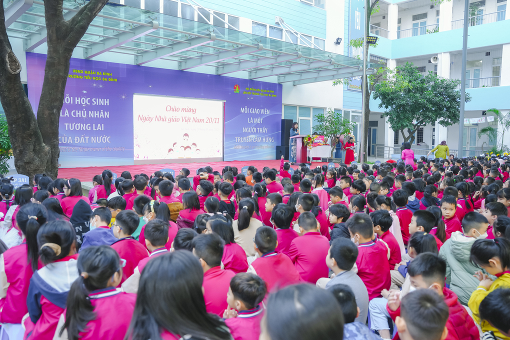 Trường Tiểu học Ba Đình tưng bừng Kỉ niệm 41 năm ngày Nhà giáo Việt Nam 20-11